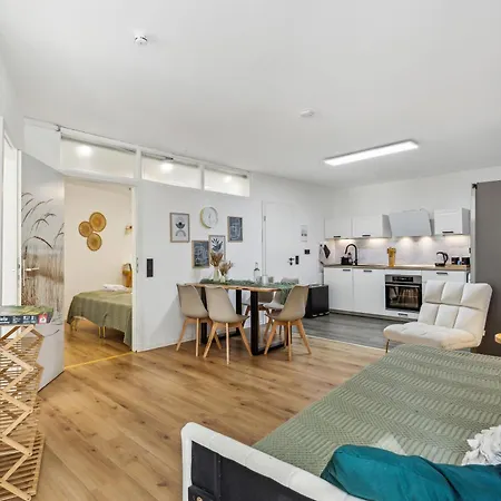 Boho-nest Komfort Und Stil Mit Terrasse, Parkplatz Und Wifi Апартаменты