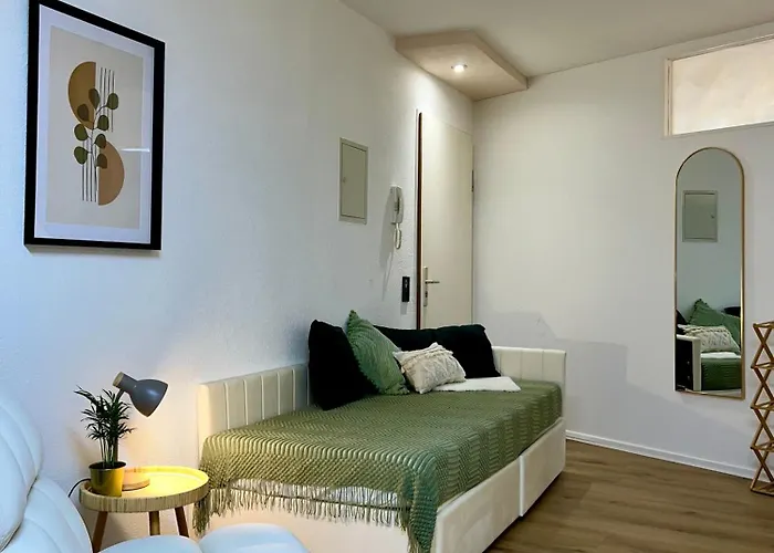 Boho-nest Komfort Und Stil Mit Terrasse, Parkplatz Und Wifi Lägenhet