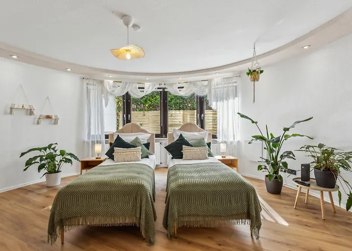 Boho-nest Komfort Und Stil Mit Terrasse, Parkplatz Und Wifi Lägenhet